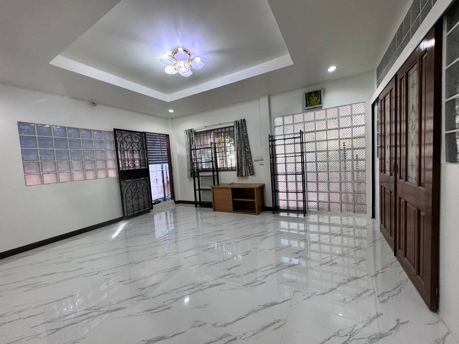 ให้เช่าบ้านเดี่ยว หมู่บ้านรัตนธานี ใกล้เมกะบางนา บางพลี สมุทรปราการ (N.1494)
