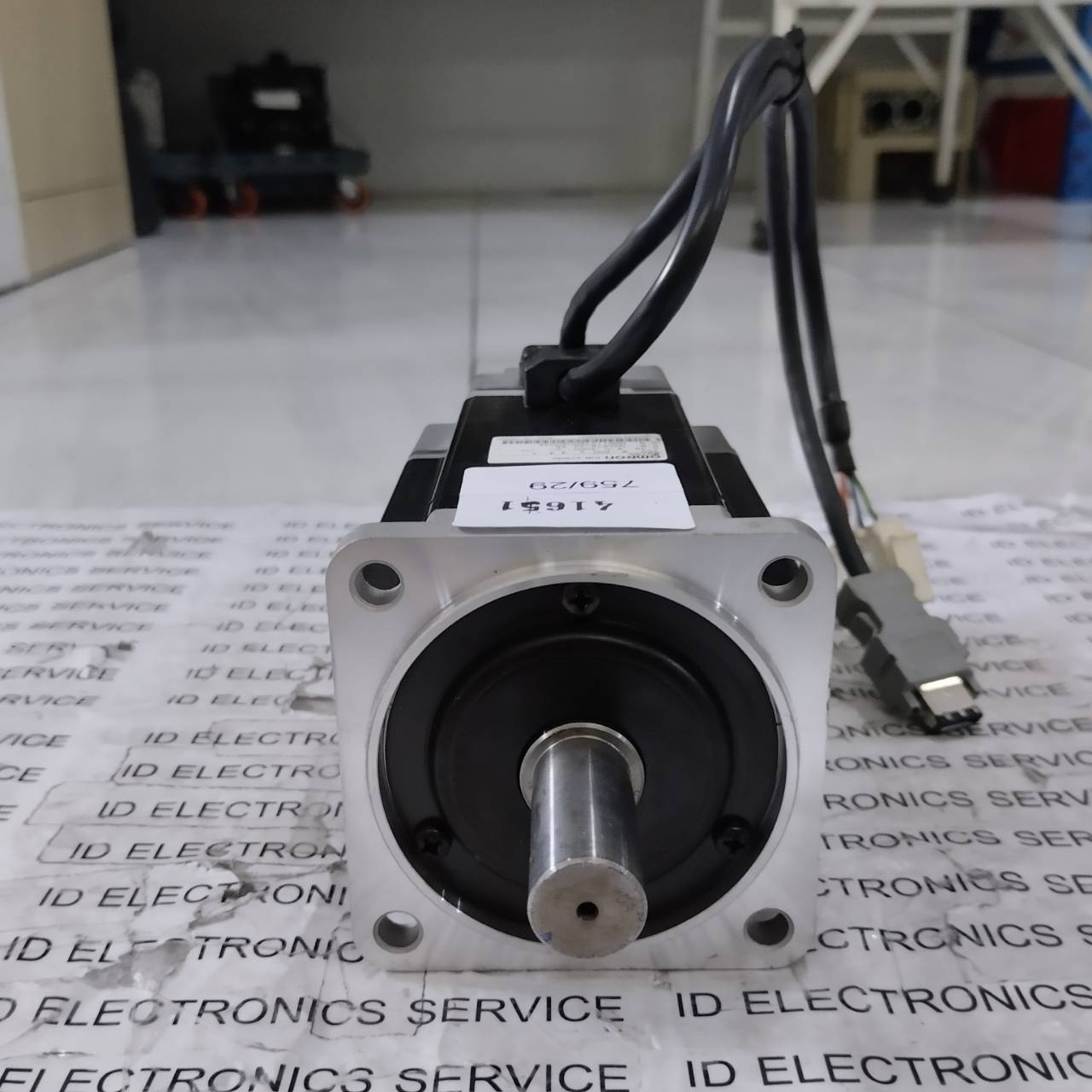 R7M-A75030 MOTOR "OMRON"