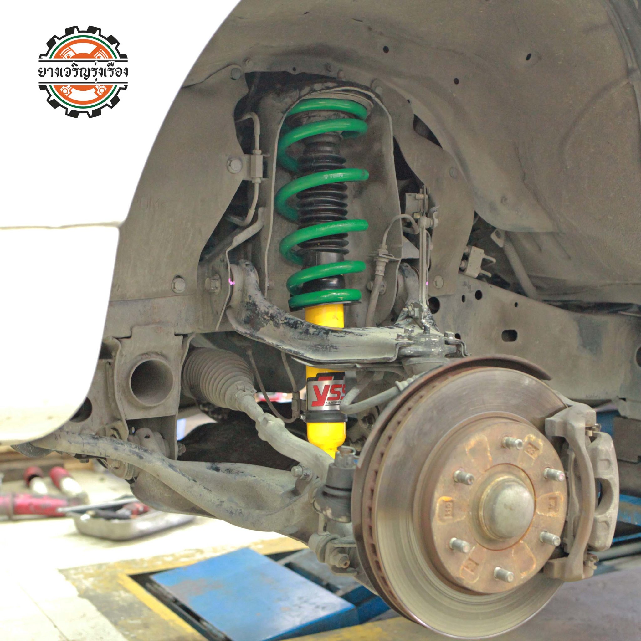 MITSUBISHI PAJERO 2011 อัพเกรดช่วงล่างให้นุ่มหนึบ [+] YSS DTG เซ็ทโช๊คอัพ หน้า/หลัง = 10,900 บาท ล้อเดิม ยางเดิม ก็ขับสนุกได้ [+] พร้อมบริการติดตั้ง + Set up ให้เหมาะกับยาง [+] ขับสนุกด้วยบริการ ตั้งศูนย์ละเอียดให้เหมาะกับการใช้งานและลักษณะของช่วงล่าง ——————————— โทร : 086-569-1915 บุ๊ก และทีมงาน ยินดีต้อนรับครับ 𝙊𝙪𝙧 𝙎𝙚𝙧𝙫𝙞𝙘𝙚 บริการทางร้าน เรารับทำอะไรบ้าง ติดตั้งยางแบบไร้รอย 100% บริการสลับยาง ตามอายุ มียางรถยนต์ทุกยี่ห้อให้เลือกซื้อ เช็คช่วงล่าง แก้ปัญหาให้ตรงจุด บริการล้างลิ้นปีกผีเสื้อ บริการเช็คระยะรถยนต์ เปลี่ยนถ่ายของเหลวทั้งระบบ ตั้งศูนย์ด้วยเครื่อง HUNTER นำเข้าจาก USA #รถยนต์มีปัญหาไม่รู้ต้องแก้ตรงไหน ทางเรายินดี ตรวจหาปัญหาและหาวิธีแก้ บอกลูกค้าก่อนลงมือทำเสมอราคาเป็นธรรมไม่เอาเปรียบ สบายใจคุณลูกค้า ———————————- ดูแลให้คำปรึกษาทุกปัญหาคาใจ ไม่ทิ้งลูกค้า มีบริการหลังการขาย 【ให้ผู้เชี่ยวชาญของเรา ดูแลรถคุณ】 ร้านยางเจริญรุ่งเรือง ยินดีต้อนรับครับ ———————————-
