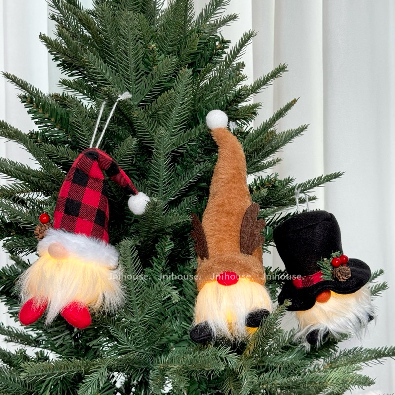 [พร้อมส่ง] Jnihouse : ตุ๊กตาโนม 3 ตัว (Xmas Gnome) เปิดไฟได้
