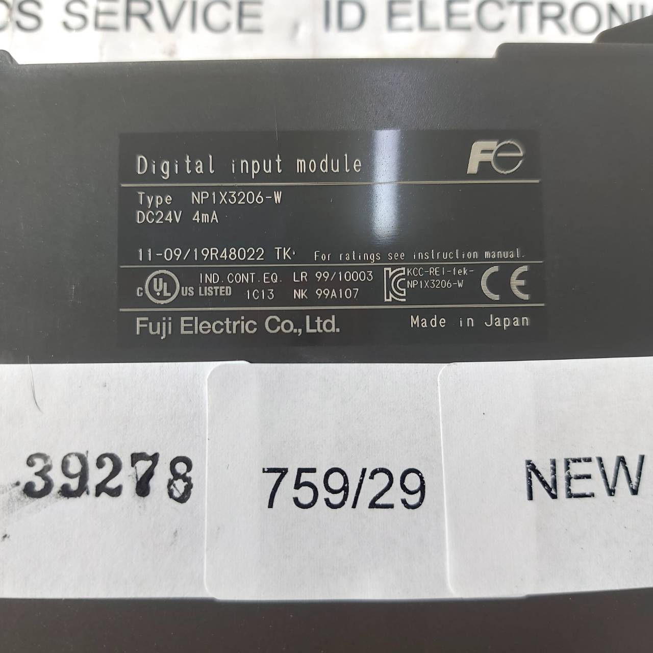 PLC " FUJI " MODEL : NP1X3206-W