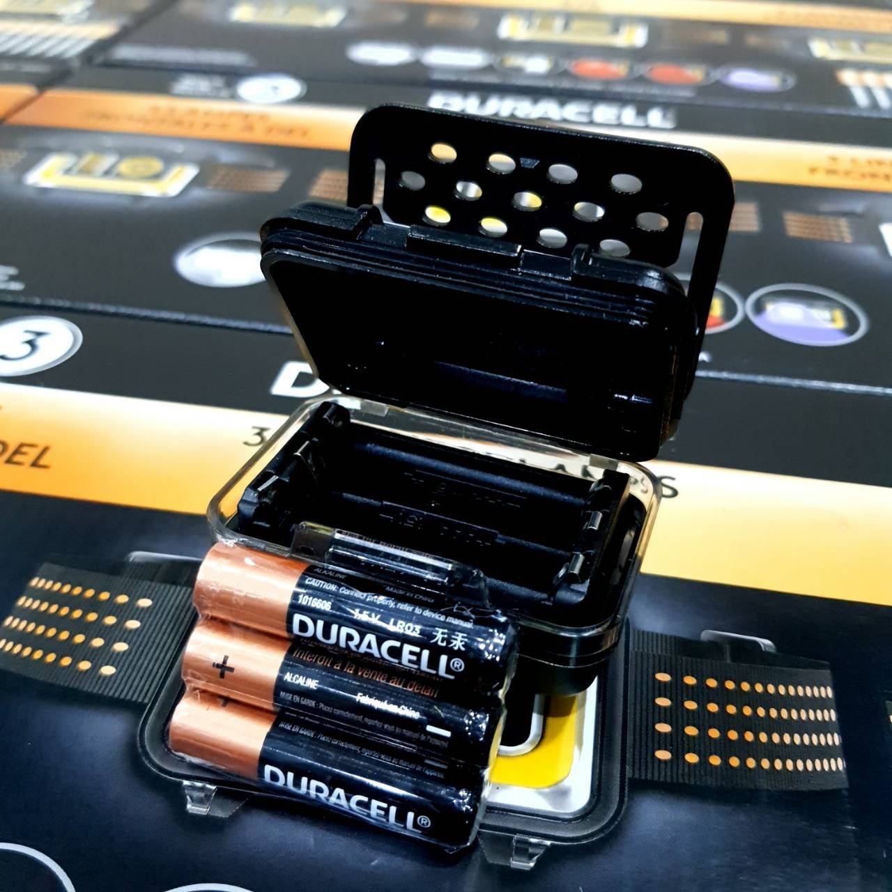 ไฟฉายแบบคาดศีรษะ 3 ชิ้น Duracell LED Headlamp 575 Lumens