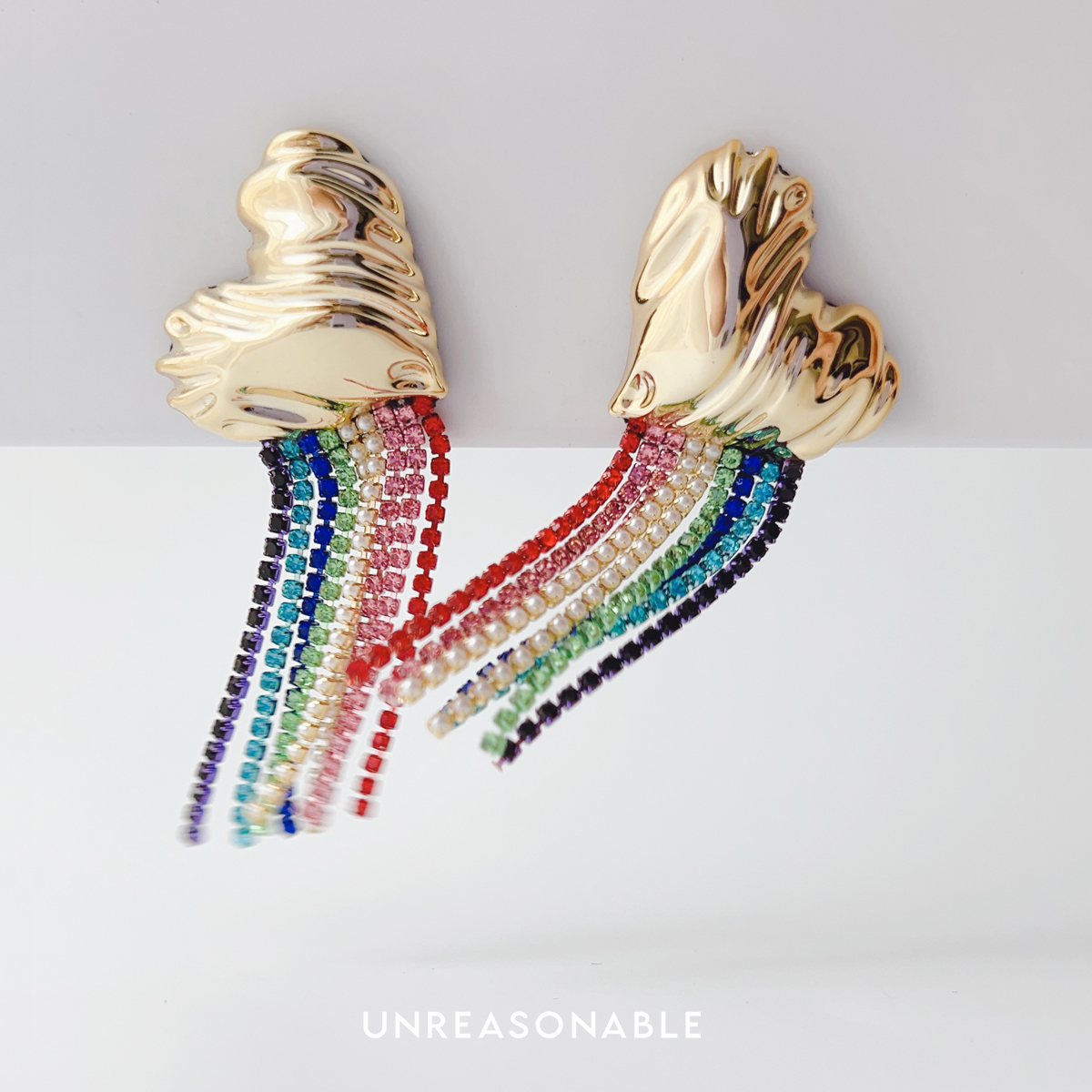 ต่างหูสีทอง Rainbow crystal ต่างหูคลิป ต่างหูก้านเงินแท้ UA1001-01 Unreasonable Accessories