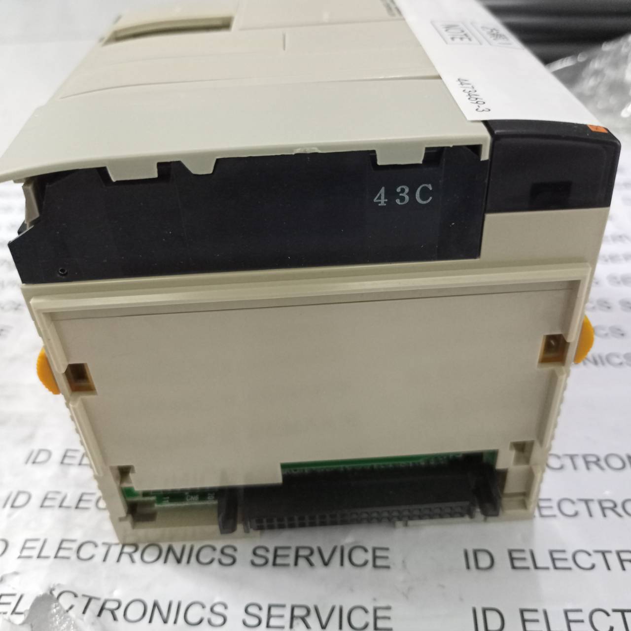 PLC " OMRON " MODEL : CQM1-CPU21