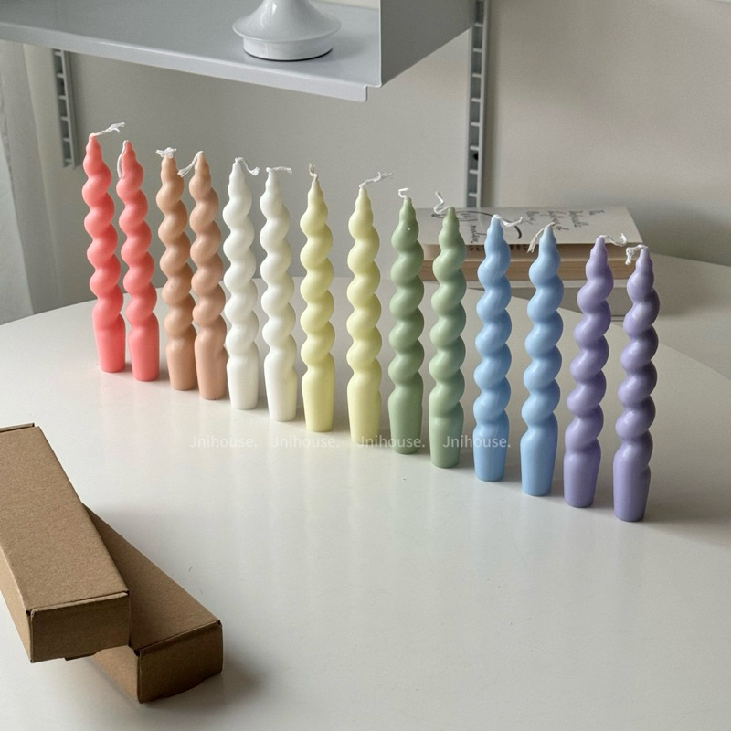 [พร้อมส่ง] Jnihouse : เทียนเกลียว เทียนหอมพาสเทล (Pastel Candle)