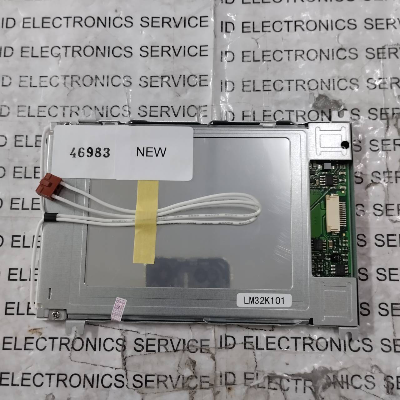 LCD PANEL " SHARP " MODEL : LM32K101