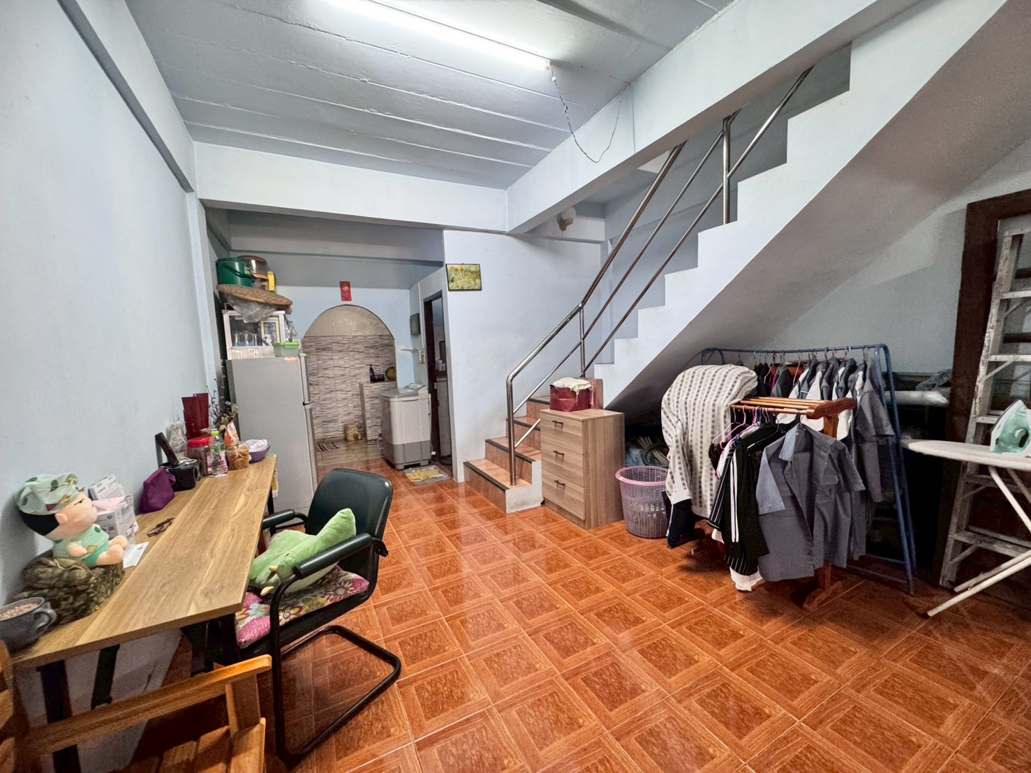 ขายทาวเฮ้าส์ บ้านเฟื่องฟ้า 9 เฟส 2 ซอยมังกร เทพารักษ์ บ้านสวยราคาดี (N.1908)