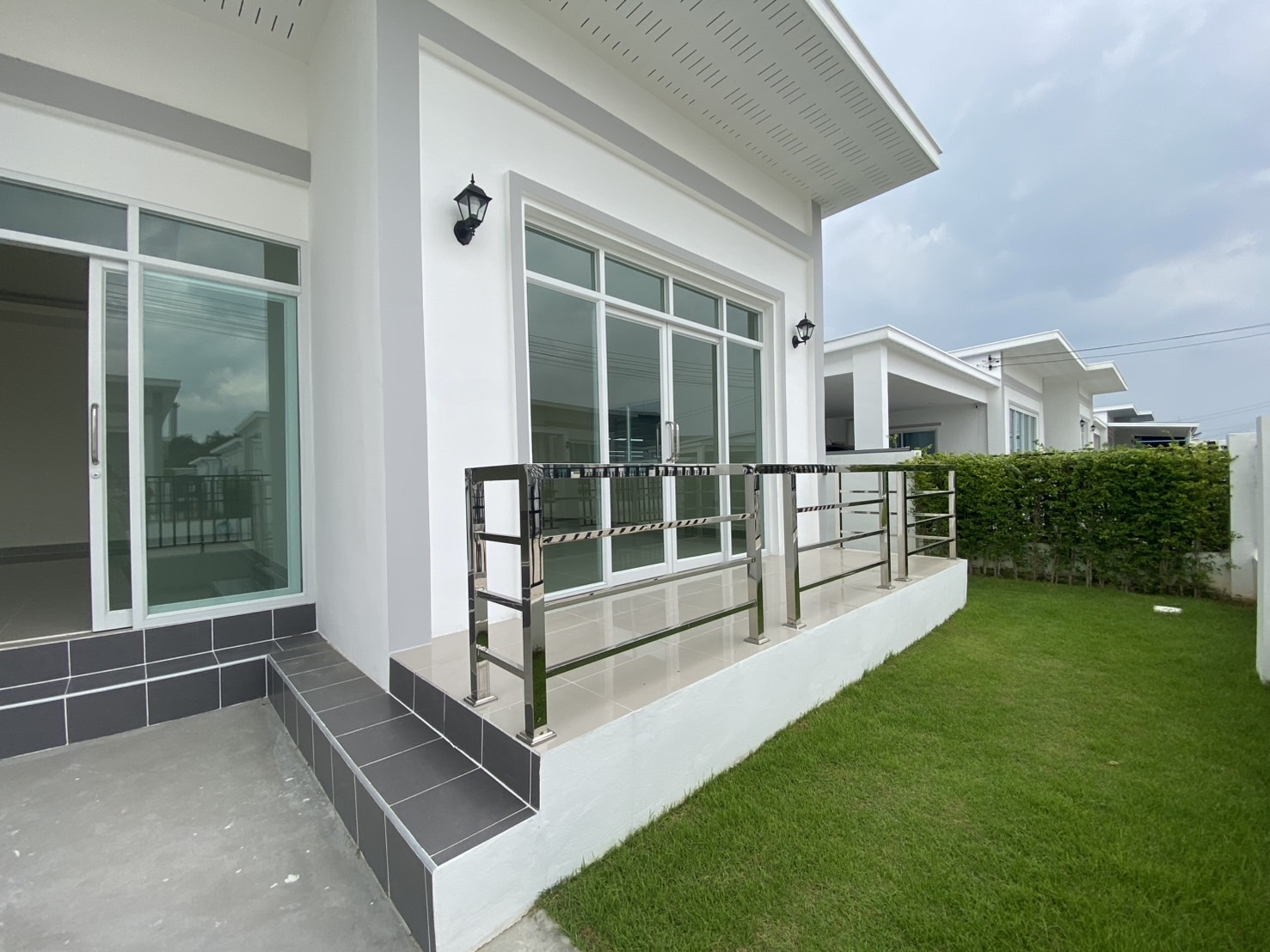 ขายบ้านเดี่ยว VICTORY HOME 5 บ้านโป่ง-ท่าผา ราชบุรี ราคาเริ่มต้น 2 ห้องนอน 1 ห้องน้ำ เริ่ม 2.1 ล้านบาท 3 ห้องนอน 2 ห้องน้ำ เริ่ม 2.7 ล้านบาท