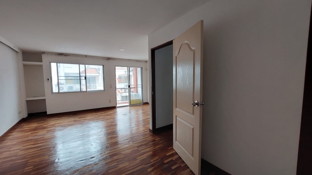 ขายทาวน์โฮม 3 ชั้น ซ.พัฒนาการ38 หมู่บ้านซิตี้พาร์ค (N.152)