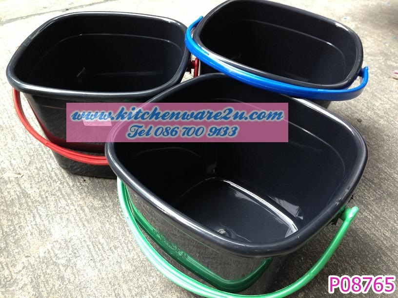 P08765 ถังน้ำเหลี่ยมหูหิ้ว สีดำ (24*24*15.5 cm) No.999 ราคาส่งต่อโหล : 12 ใบ