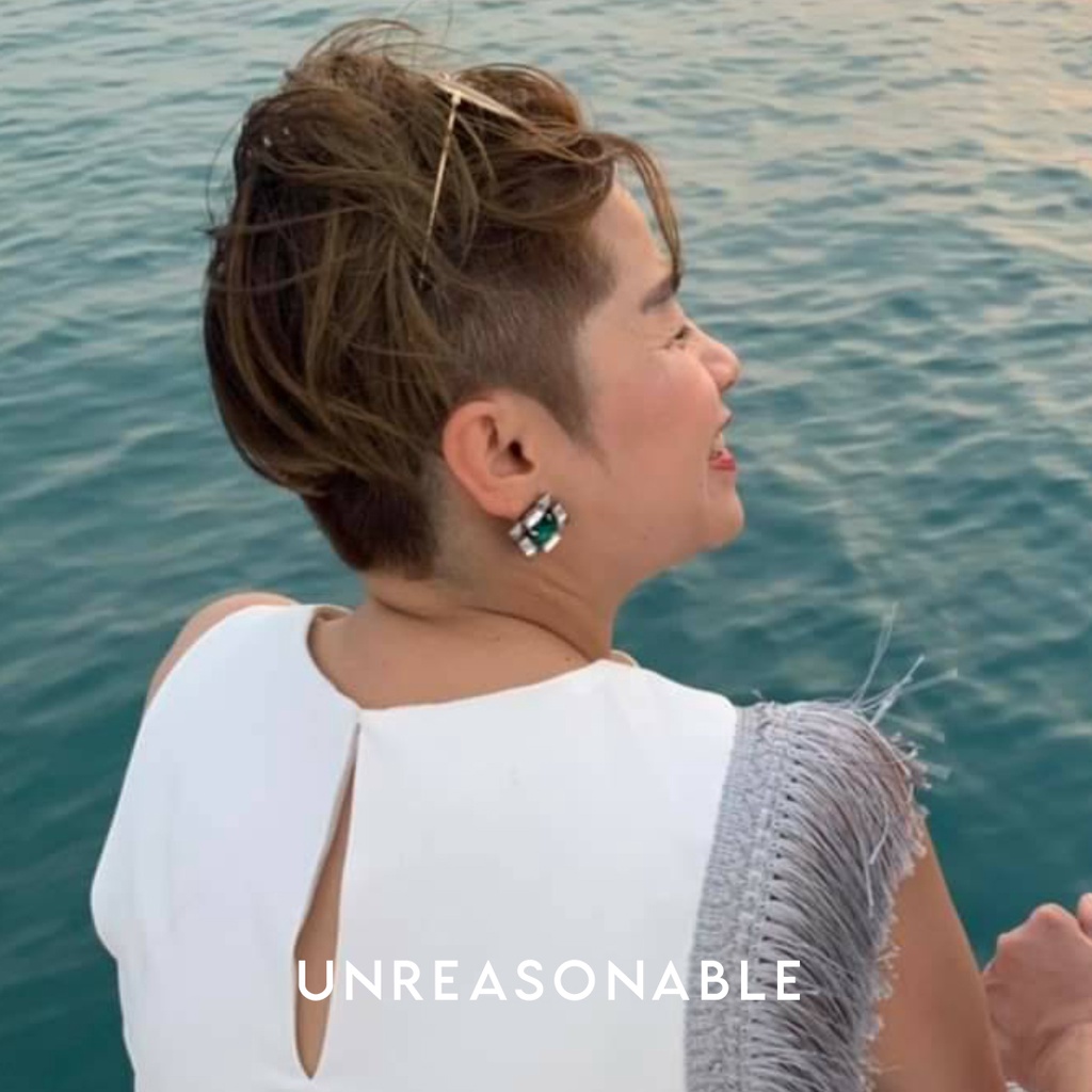 ต่างหู สีเขียว ต่างหูคลิป ต่างหูก้านเงินแท้ น้ำหนักเบา สวยใส่สบาย UA0488-01 Unreasonable Accessories