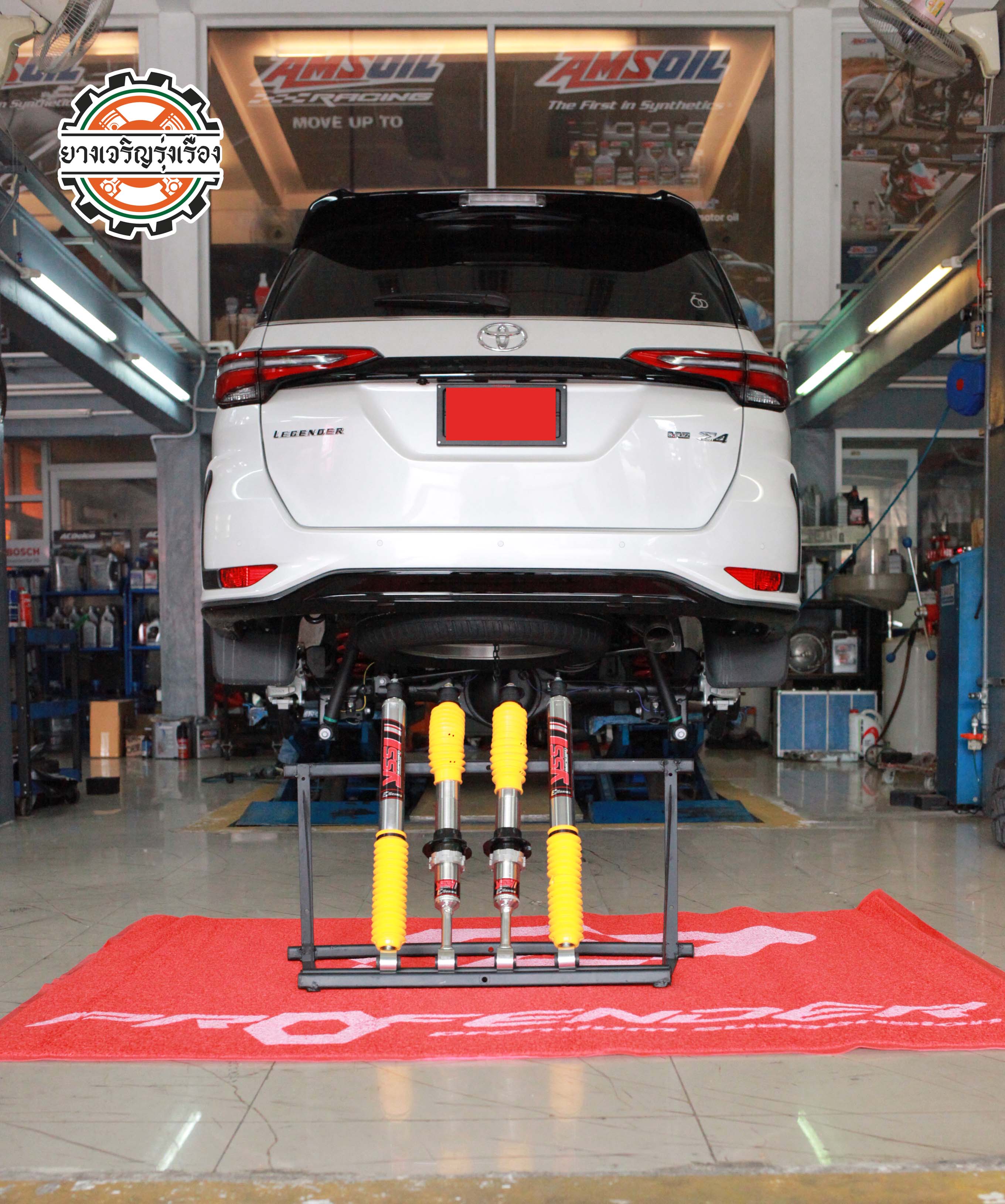 TOYOTA LEGENDER 2022 ออกป้ายแดงมาจัดโช๊คอัพนุ่มๆ ใช้งานได้ 7 วันช่วงล่างเดิมไม่พอมือมันโยนไปหน่อย แต่ไม่อยากให้แข็งมาก เลือกใช้งาน [+] YSS DTG E Series เซ็ทโช๊คอัพ หน้า/หลัง = 19,800 บาท ล้อเดิม ยางเดิม ก็ขับสนุกได้ [+] พร้อมบริการติดตั้ง + Set up ให้เหมาะกับยาง [+] ขับสนุกด้วยบริการ ตั้งศูนย์ละเอียดให้เหมาะกับการใช้งานและลักษณะของช่วงล่าง ——————————— โทร : 086-569-1915 บุ๊ก และทีมงาน ยินดีต้อนรับครับ 𝙊𝙪𝙧 𝙎𝙚𝙧𝙫𝙞𝙘𝙚 บริการทางร้าน เรารับทำอะไรบ้าง 🔧 ติดตั้งยางแบบไร้รอย 100% 🔧 บริการสลับยาง ตามอายุ 🔧 มียางรถยนต์ทุกยี่ห้อให้เลือกซื้อ 🔧 เช็คช่วงล่าง แก้ปัญหาให้ตรงจุด 🔧 บริการล้างลิ้นปีกผีเสื้อ 🔧 บริการเช็คระยะรถยนต์ 🔧 เปลี่ยนถ่ายของเหลวทั้งระบบ 🔧 ตั้งศูนย์ด้วยเครื่อง HUNTER นำเข้าจาก USA #รถยนต์มีปัญหาไม่รู้ต้องแก้ตรงไหน ทางเรายินดี ตรวจหาปัญหาและหาวิธีแก้ บอกลูกค้าก่อนลงมือทำเสมอราคาเป็นธรรมไม่เอาเปรียบ สบายใจคุณลูกค้า ———————————- ดูแลให้คำปรึกษาทุกปัญหาคาใจ ไม่ทิ้งลูกค้า มีบริการหลังการขาย 【ให้ผู้เชี่ยวชาญของเรา ดูแลรถคุณ】 ร้านยางเจริญรุ่งเรือง ยินดีต้อนรับครับ ———————————-