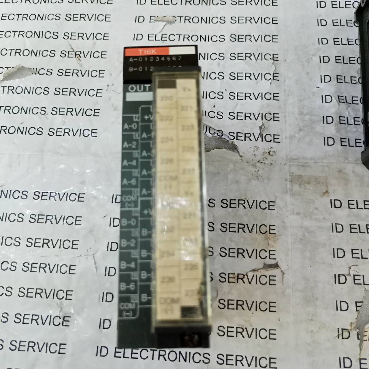 PLC " IDEC " MODEL : PF3S-T16K