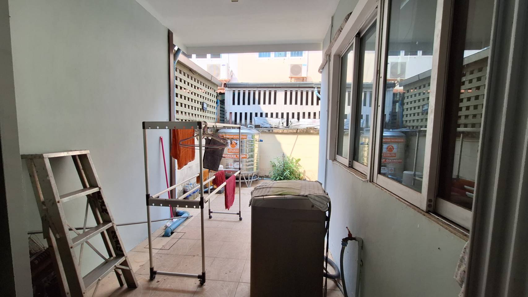 ขาย หมู่บ้านภัทรินทร์ 1 ติดถนนคู้บอน (ติดห้างแม็คแวลู่) (N.316)