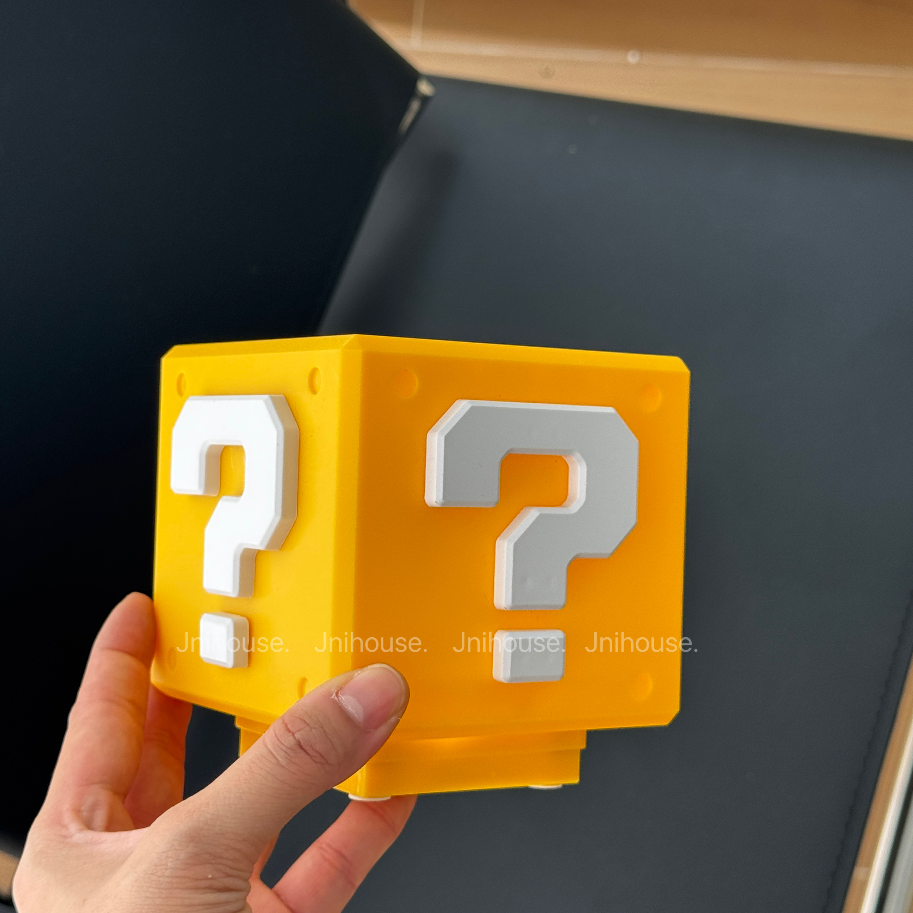 [พร้อมส่ง] Jnihouse : Mystery Block Lamp