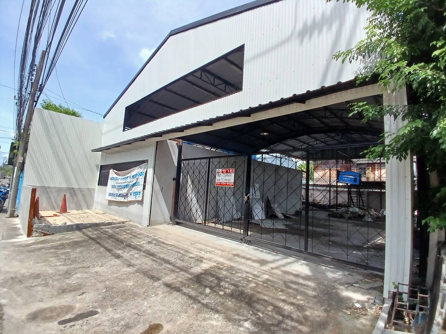 ให้เช่าโกดังซอยสุขุมวิท105 พื้นที่ 50 ตรว. โกดังลาซาล (N.1020)