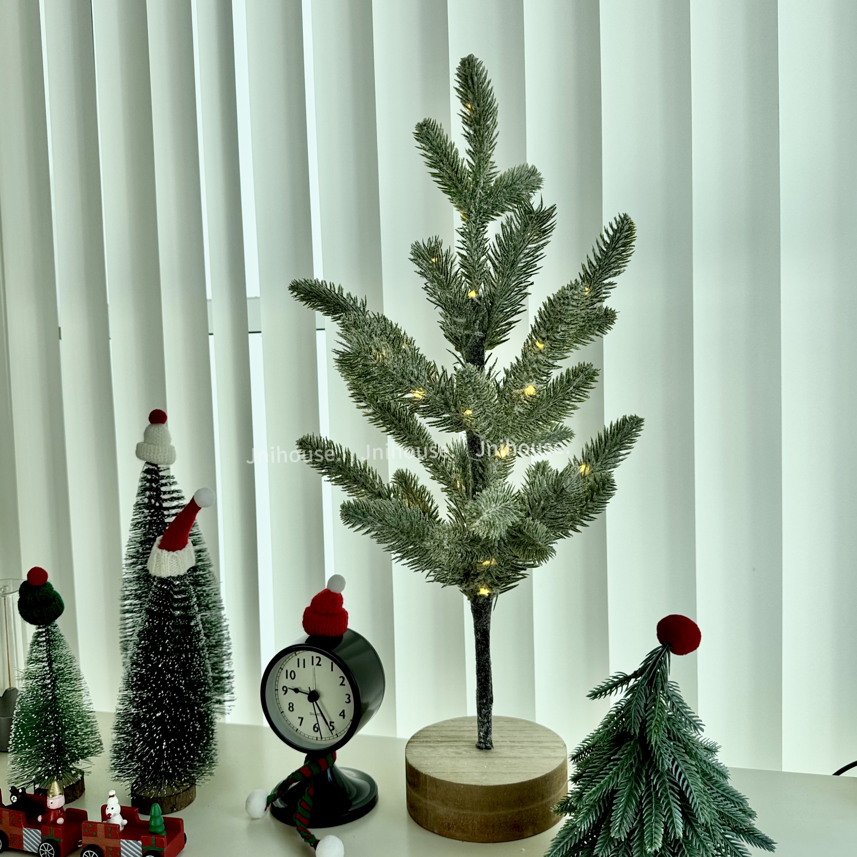 [พร้อมส่ง] Jnihouse : ต้นสนประดับไฟ LED (Christmas Tree LED)