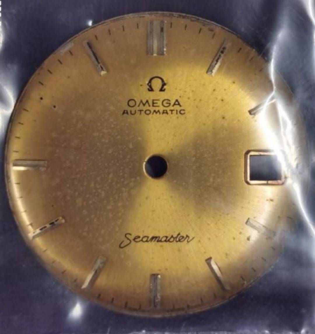 หน้าปัดนาฬิกา Omega Seamaster Automatic รุ่นเก่า หายาก หน้าสีทอง เดิมๆ สภาพดี น่าสะสม