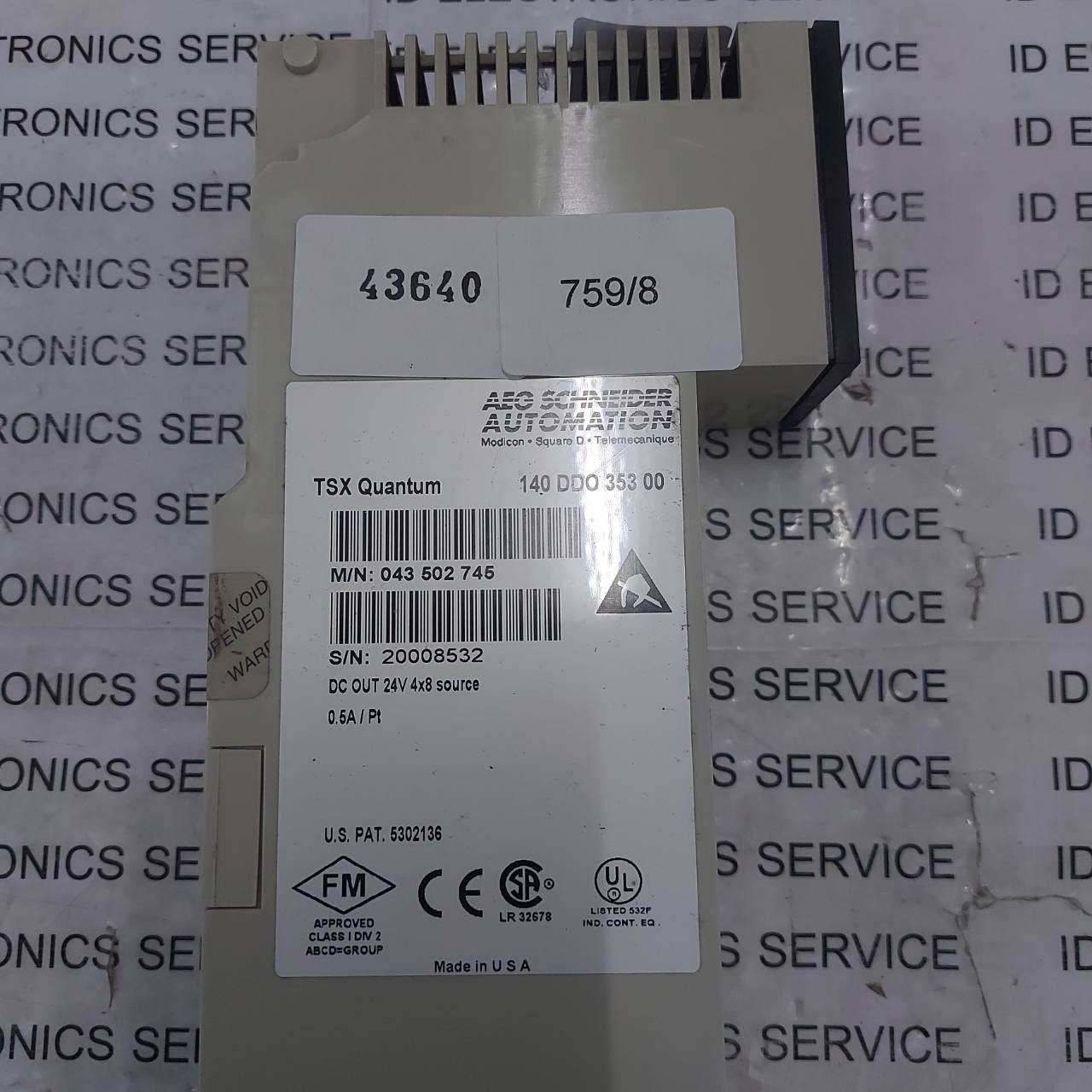PLC " SCHNEIDER " MODEL : 140 DDO 353 00