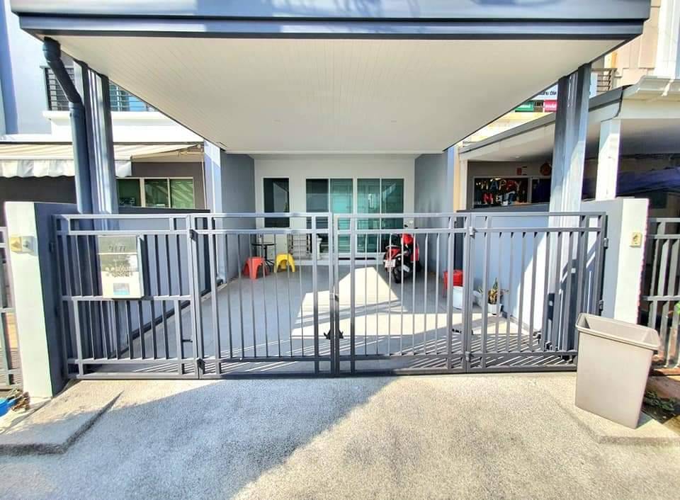 ให้เช่าทาวน์โฮม 3 ชั้น บ้านกลางเมือง ศรีนครินทร์ (N.1423)