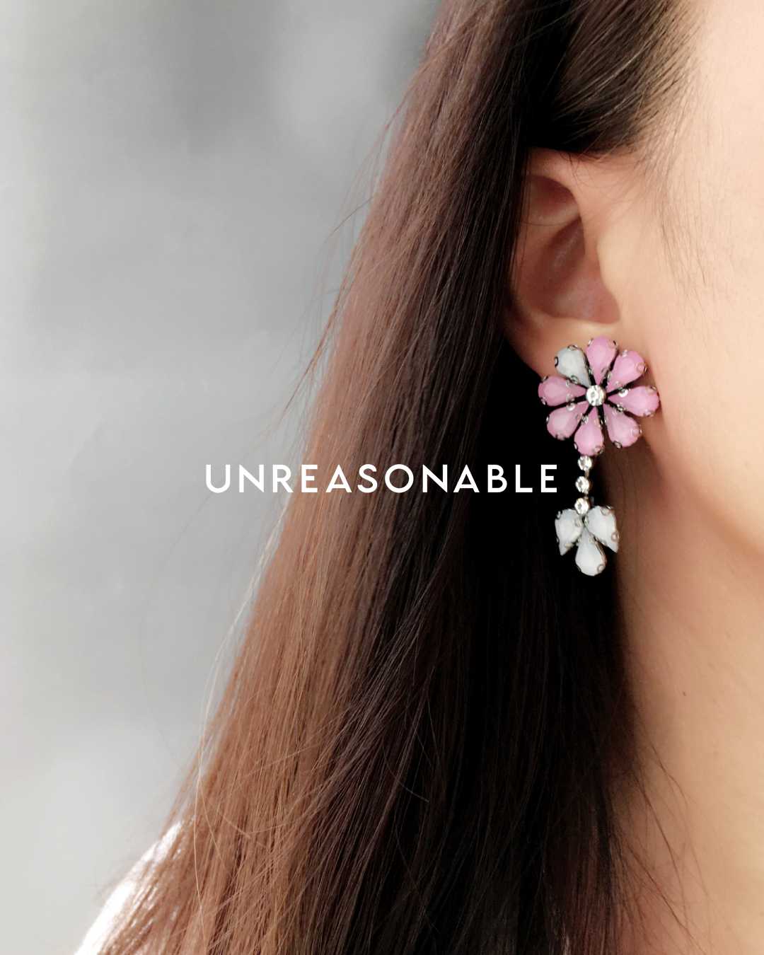 ต่างหูดอกไม้ สีชมพู ต่างหูคลิป ต่างหูก้านเงินแท้ น้ำหนักเบา สวยใส่สบาย UA0719-03 Unreasonable Accessories