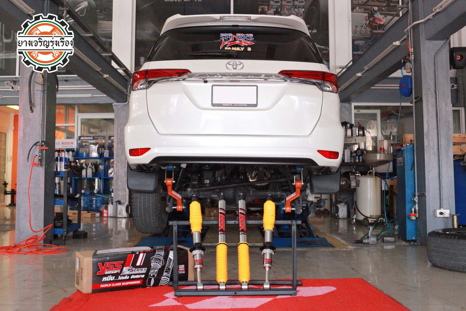 TOYOTA FORTUNER 2019 รถเดิมๆ เพิ่มเติมด้วยโช๊คอัพเทพๆสักชุด ขับสนุกขึ้นแน่นอน เน้นใช้งานประจำวัน เดินทางไกลนุ่มนวล เสริมสมรรถนะช่วงล่างให้เต็มที่ด้วย.. [+] YSS DTG E Series เซ็ทโช๊คอัพ หน้า/หลัง = 19,800 บาท ล้อเดิม ยางเดิม ก็ขับสนุกได้ [+] พร้อมบริการติดตั้ง + Set up ให้เหมาะกับยาง [+] ขับสนุกด้วยบริการ ตั้งศูนย์ละเอียดให้เหมาะกับการใช้งานและลักษณะของช่วงล่าง ——————————— โทร : 08-6544-5963 บุ๊ก และทีมงาน ยินดีต้อนรับครับ 𝙊𝙪𝙧 𝙎𝙚𝙧𝙫𝙞𝙘𝙚 บริการทางร้าน เรารับทำอะไรบ้าง 🔧 ติดตั้งยางแบบไร้รอย 100% 🔧 บริการสลับยาง ตามอายุ 🔧 มียางรถยนต์ทุกยี่ห้อให้เลือกซื้อ 🔧 เช็คช่วงล่าง แก้ปัญหาให้ตรงจุด 🔧 บริการล้างลิ้นปีกผีเสื้อ 🔧 บริการเช็คระยะรถยนต์ 🔧 เปลี่ยนถ่ายของเหลวทั้งระบบ 🔧 ตั้งศูนย์ด้วยเครื่อง HUNTER นำเข้าจาก USA #รถยนต์มีปัญหาไม่รู้ต้องแก้ตรงไหน ทางเรายินดี ตรวจหาปัญหาและหาวิธีแก้ บอกลูกค้าก่อนลงมือทำเสมอราคาเป็นธรรมไม่เอาเปรียบ สบายใจคุณลูกค้า ———————————- ดูแลให้คำปรึกษาทุกปัญหาคาใจ ไม่ทิ้งลูกค้า มีบริการหลังการขาย 【ให้ผู้เชี่ยวชาญของเรา ดูแลรถคุณ】 ร้านยางเจริญรุ่งเรือง ยินดีต้อนรับครับ ———————————- #โช๊คอัพรถยนต์ #monroe #yss #kayaba #profender #ร้านยางเจริญรุ่งเรือง #นนทบุรี #งามวงศ์วาน #amsfix #บริการช่วงล่างรถยนต์ #ซ่อมบำรุงช่วงล่าง #เซทอัพโช๊คอัพรถยนต์