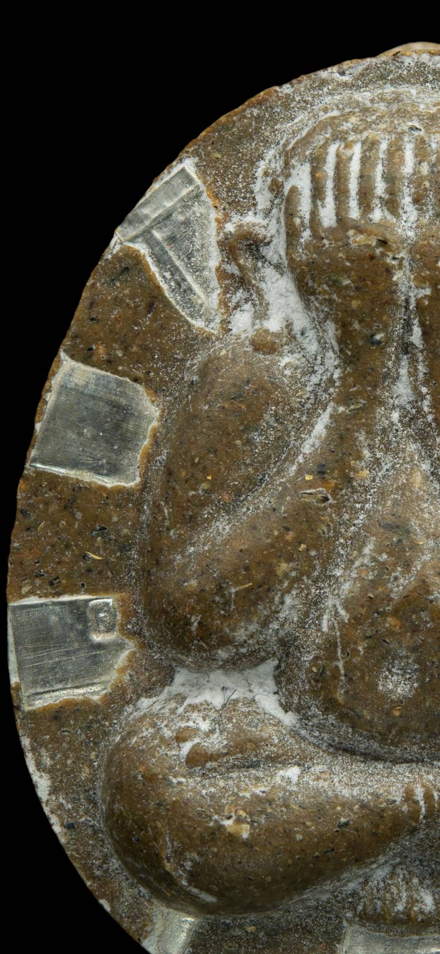 พระปิดตา เนื้อผงเกสร รุ่นแรก วัดชัยมงคล ปี 2522 ตะกรุดเงิน9ดอก (มีผงตะไบทองคำ)