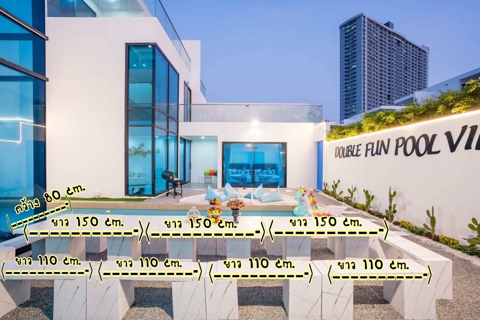 ชุดโต๊ะสนาม โต๊ะสนาม โต๊ะสนามกลางแจ้ง ชุด 20 ที่นั่ง แนว Modern Luxury ขนาดโต๊ะยาว 4.5 เมตร