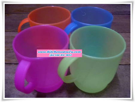 P05199 แก้วพลาสติก สีหวาน เกรดเอ (ราคาส่งต่อ 12 ใบ คลิ๊กที่สินค้าเพื่อชมรายละเอียดของขนาด)