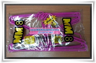 P07051 ไม้แขวนเสื้อลวดหุ้ม เส้นใหญ่ แข็งแรง MM 12 อันต่อห่อ ราคาส่งต่อ 1 กล่อง: 12 ห่อ : 144 อัน
