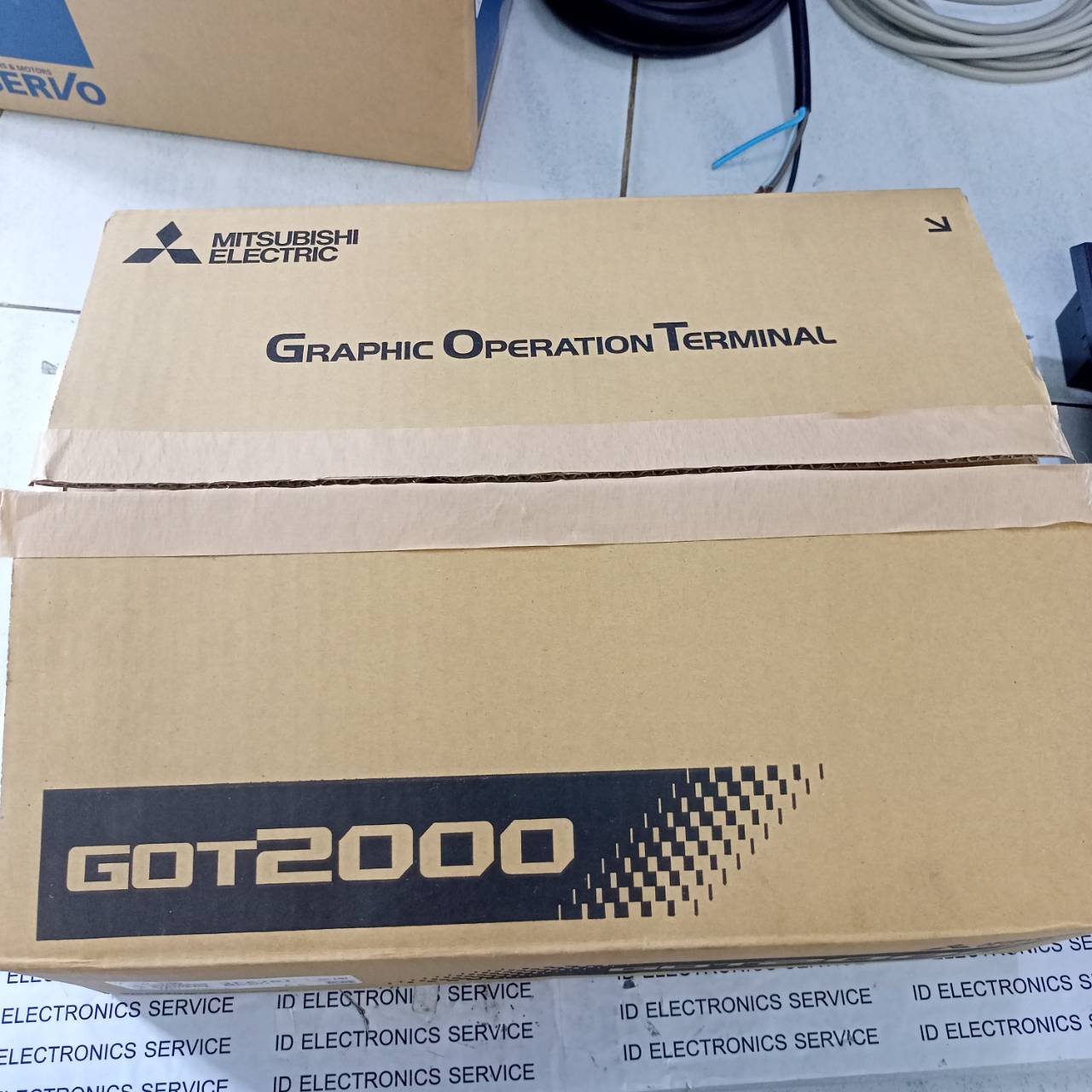 LCD TOUCH SCREEN " MITSUBISHI " MODEL : GT2712-STBD