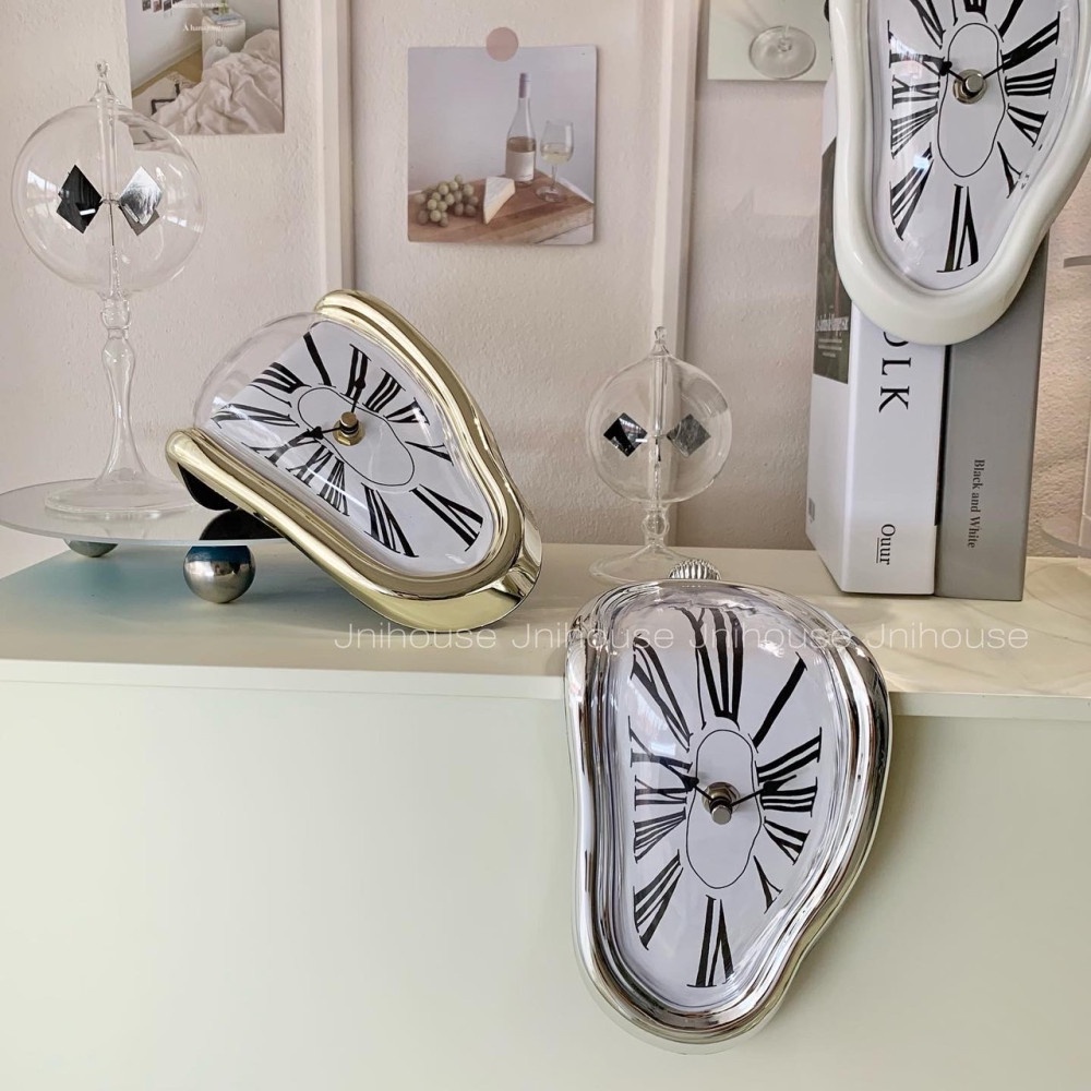 [พร้อมส่ง] Jnihouse : นาฬิกาละลาย Melting Clock (มี 4 สีให้เลือก)