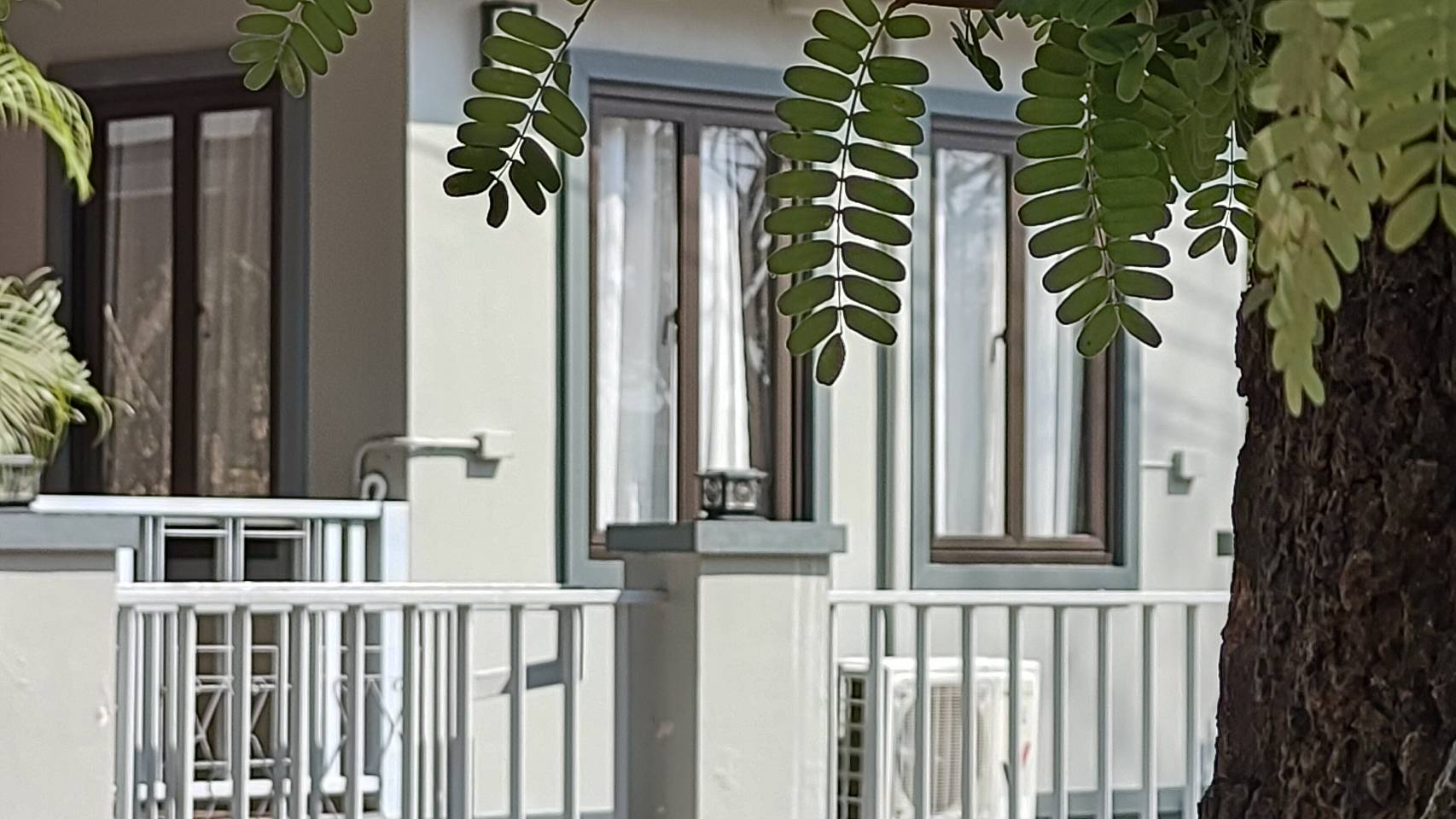 ที่ดินนครนายก บ้านสวย บรรยากาศร่มรื่น วิวเขาใหญ่ สร้างมาประมาณ 2 ปี ณ ต.สาริกา อ.เมือง จ.นครนายก