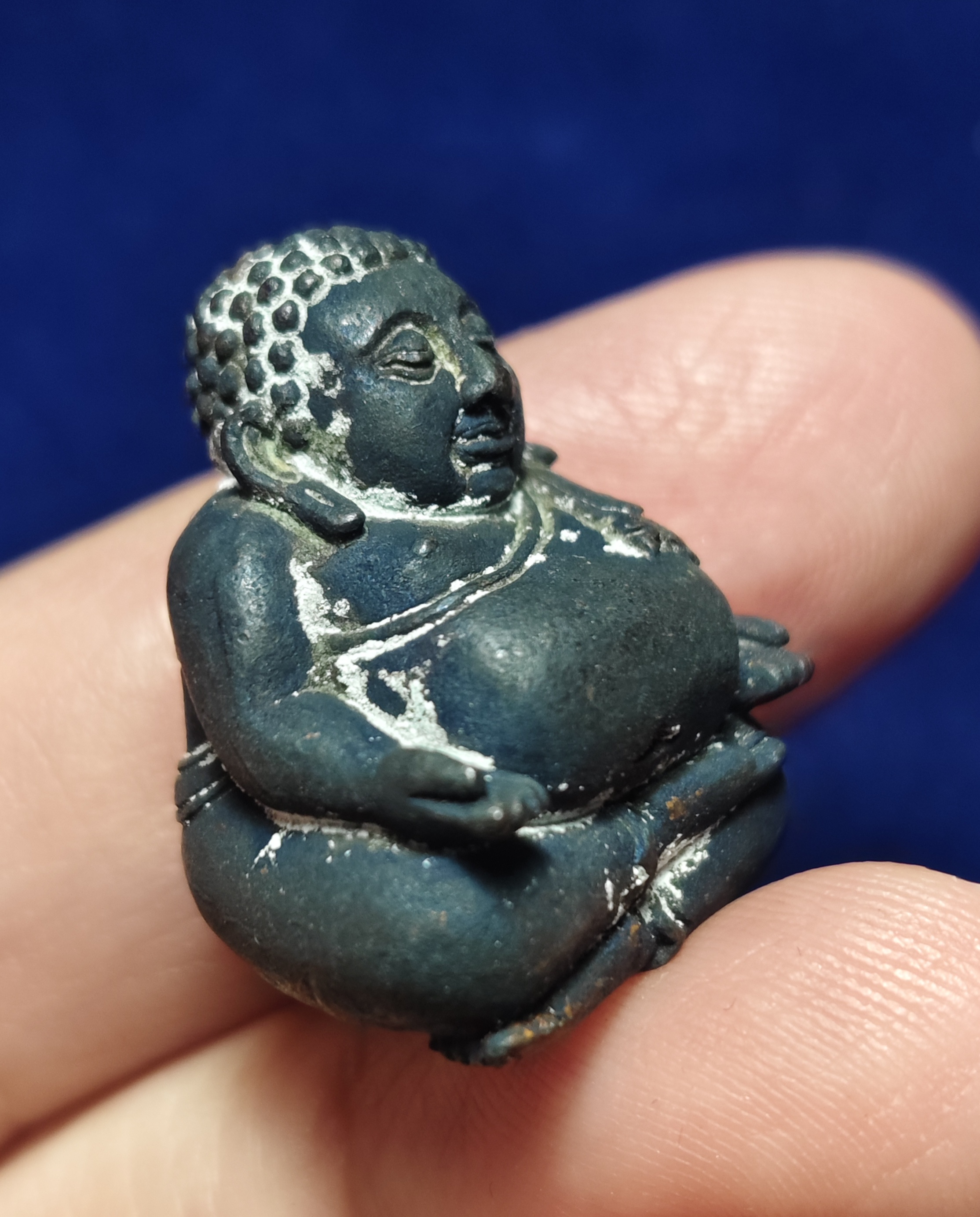 พระสังกัจจายน์ รุ่นแรก (เลขมงคล 652) หลวงปู่เกลี้ยง วัดโนนแกด จ.ศรีสะเกษ ปี2556 (เนื้อเหล็กน้ำพี้แก่ชนวนนวะ)