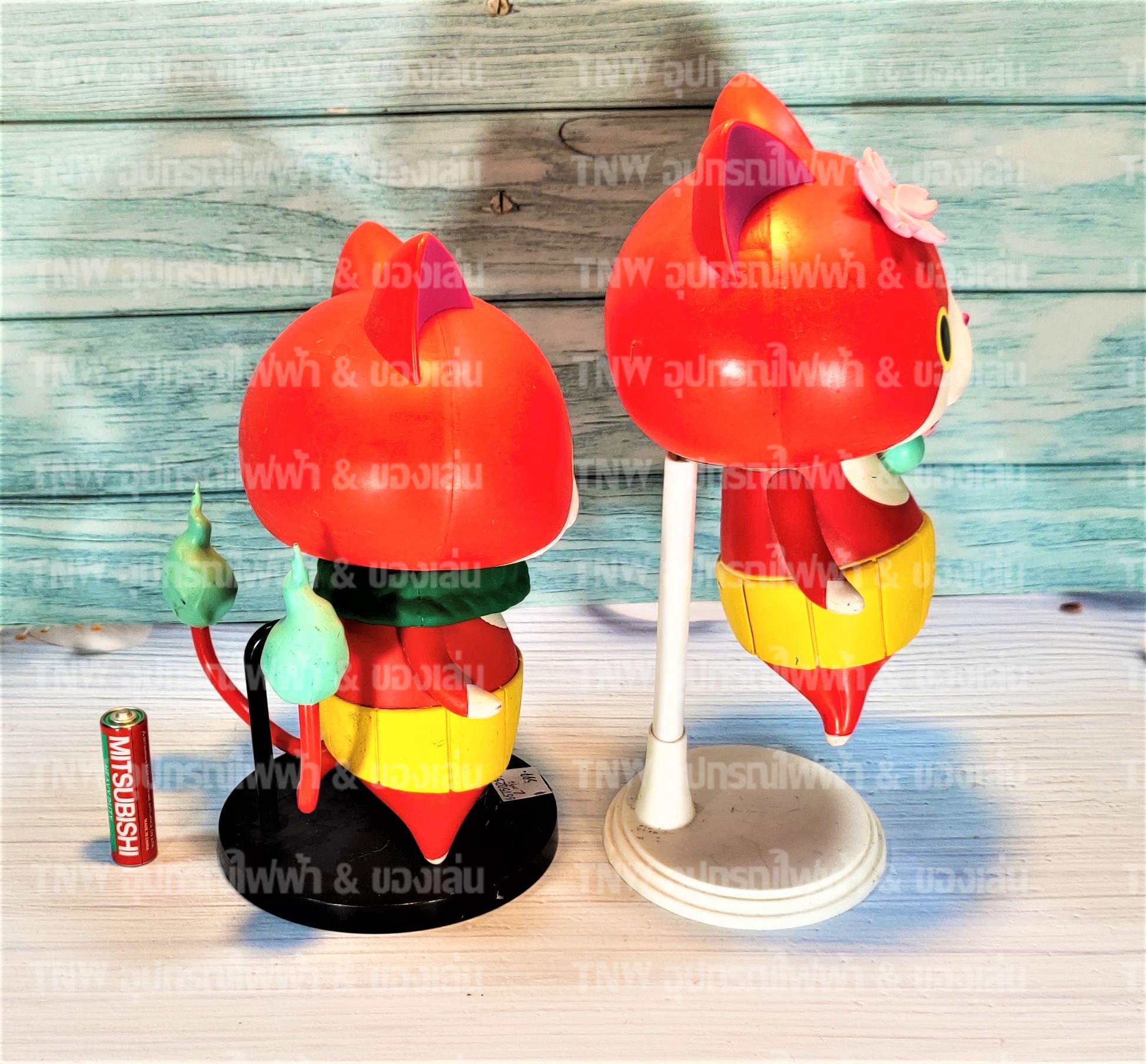 ตัวละคร จิบาเนียน (JIBANYAN) 2 ตัว จากเรื่อง โยไควอทช์ (Yo-kai Watch )