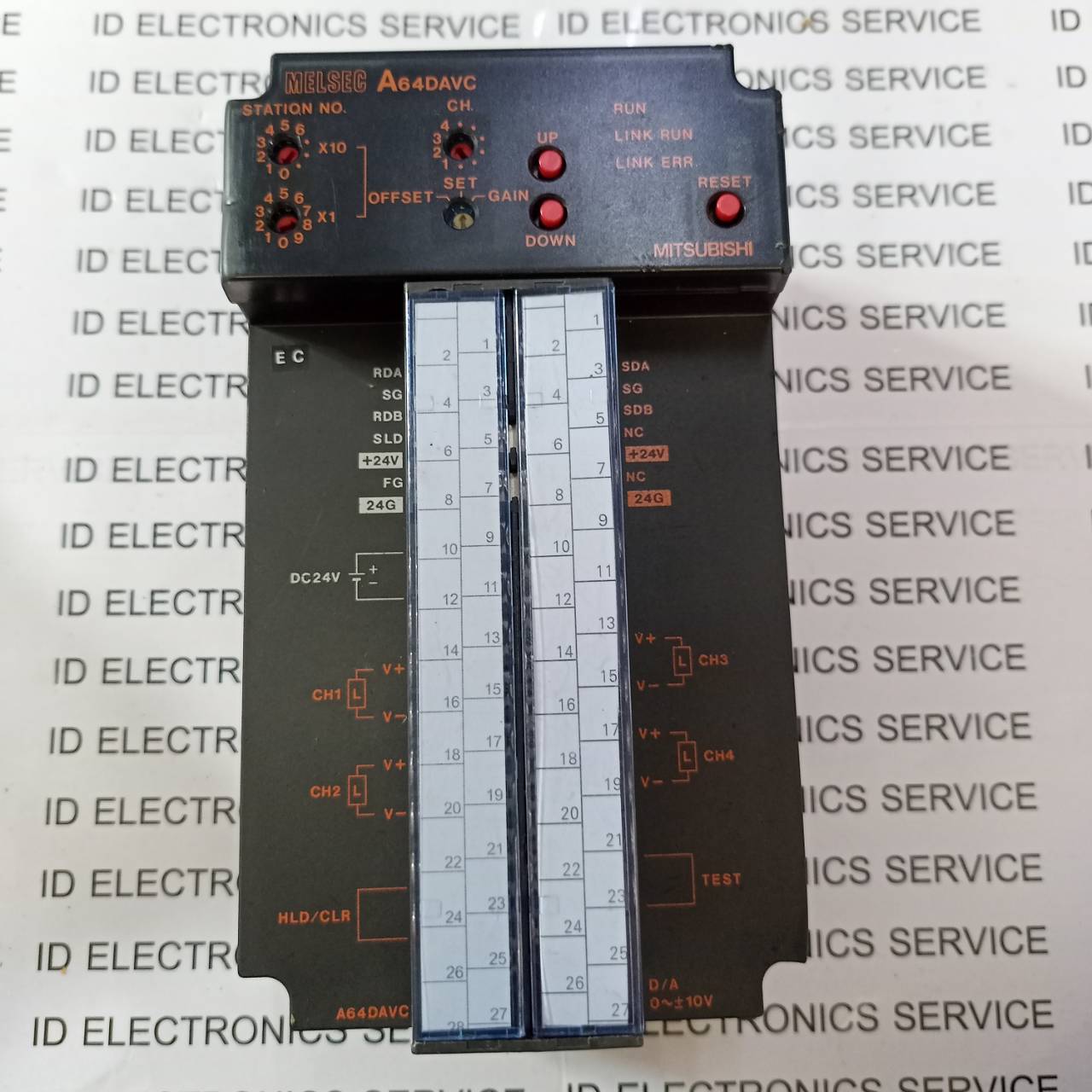PLC "MITSUBISHI " MODEL : A64DAVC