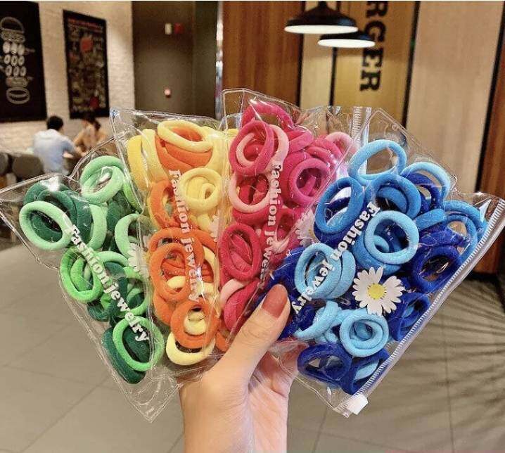 💗มาหยากิ๊ฟช้อป 💗 ยางรัดผม สีสดใส น่ารัก ยางรัดผมเส้นนุ่ม อ่อนโยนต่อเส้นผม ขนาดเส้นผ่าศูนย์กลาง 2.5 ซ.ม. สำหรับเด็ก แพ็ค 50 เส้น