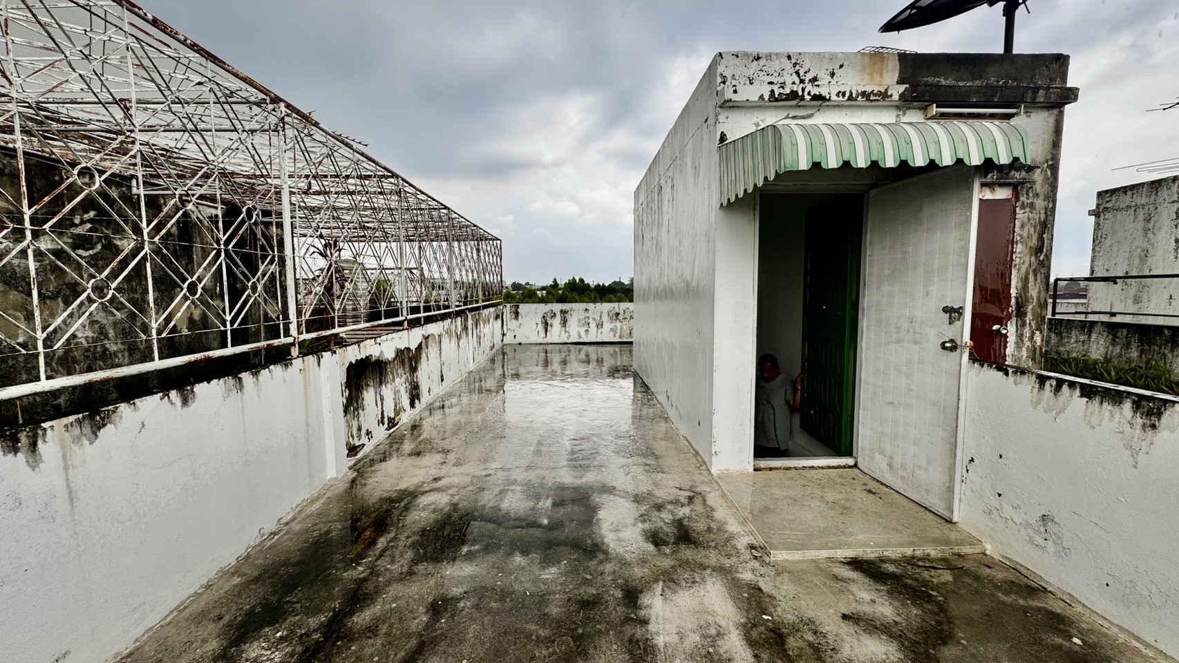 ขายอาคารพาณิชย์ 2.5 ชั้น หมู่บ้านบัวทองธานีพาร์ค บางบัวทอง 2ห้องนอน 2 ห้องน้ำ 20 ตารางวา นนทบุรีทำเลบางบัวทอง ราคา : 1,700,000 บาท