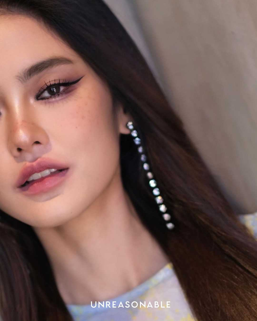 ต่างหู Crystal ต่างหูคลิป ต่างหูก้านเงินแท้ น้ำหนักเบา สวยใส่สบาย UA0365-01 Unreasonable Accessories