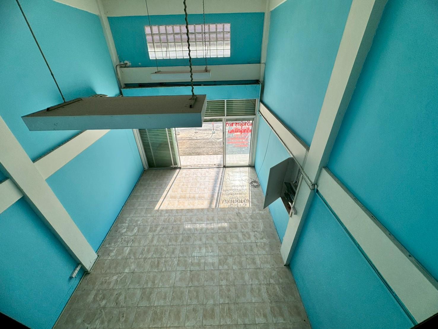 ให้เช่าอาคารพาณิชย์ รามคำแหง 12 ทำเลดี ใกล้สถานีรถไฟฟ้าสายสีส้ม (N.1919)