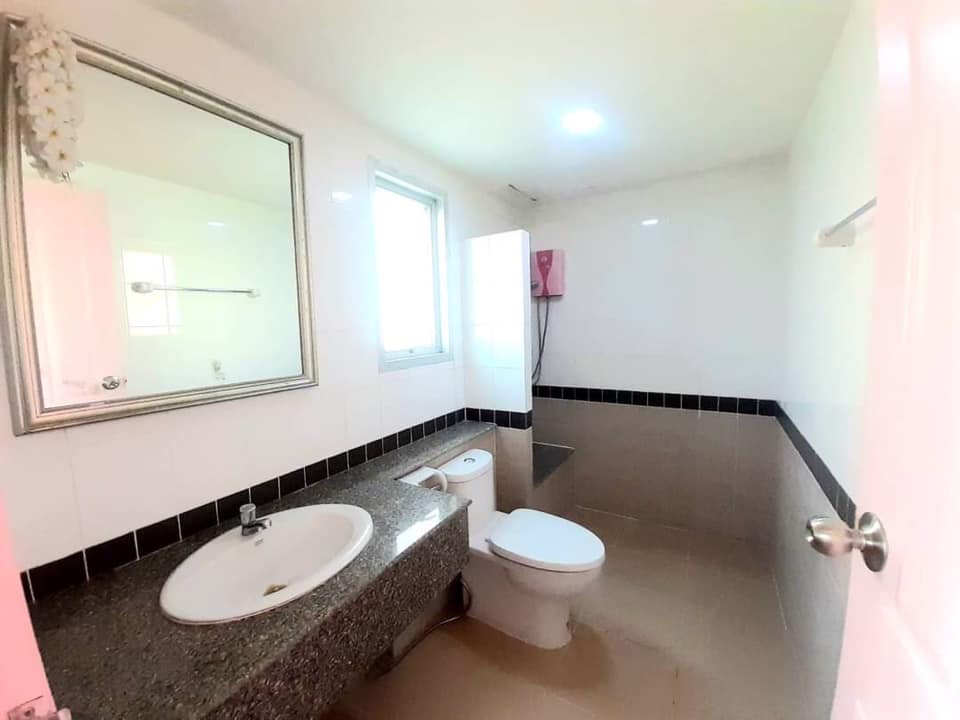 ขายด่วน ศุภาลัยซิตี้โฮม ลาซาล 20 ตรว. 3 ชั้น ถนนกว้าง (ทำเลดีเกินคาด) (ต่อรองได้) (N.256)