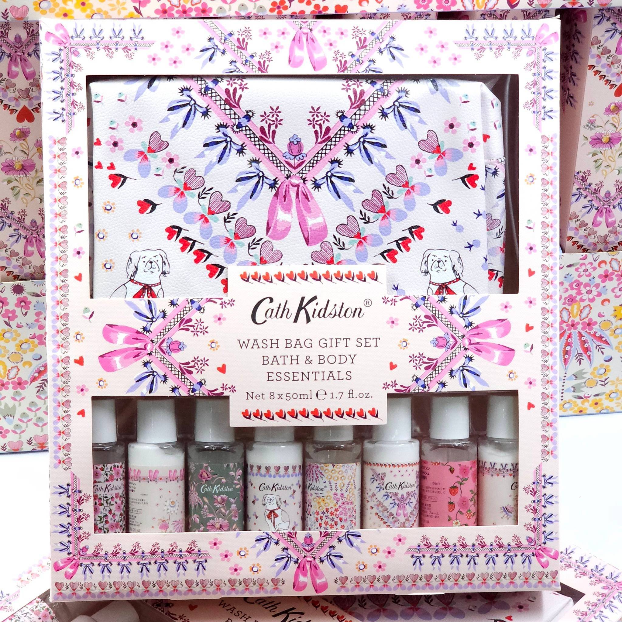 Set ของขวัญครีมอาบน้ำ และโลชั่นบำรุงผิว Cath Kidston Wash Bag Gift Set 50ml x 8