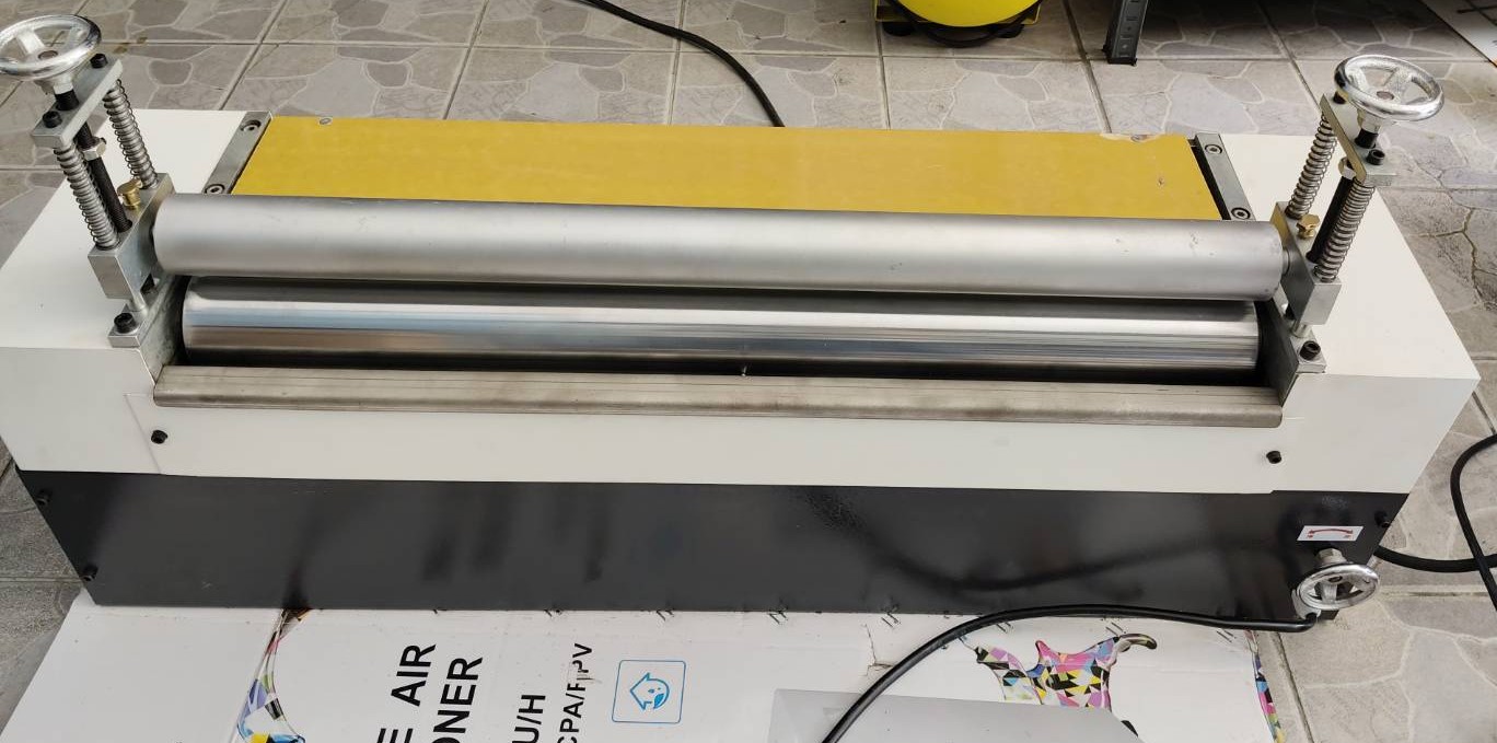 เครื่องทากาวร้อน Hot melt glue machine ตั้งโต๊ะ หน้ากว้าง 60ซม.