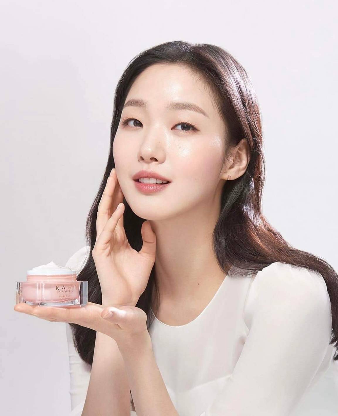 ครีมคอลลาเจนปลาแซลมอนเข้มข้น ผิวโกลวใส เด้งลดริ้วรอย Kahi wrinkle bounce core cream ขนาด 50ml.