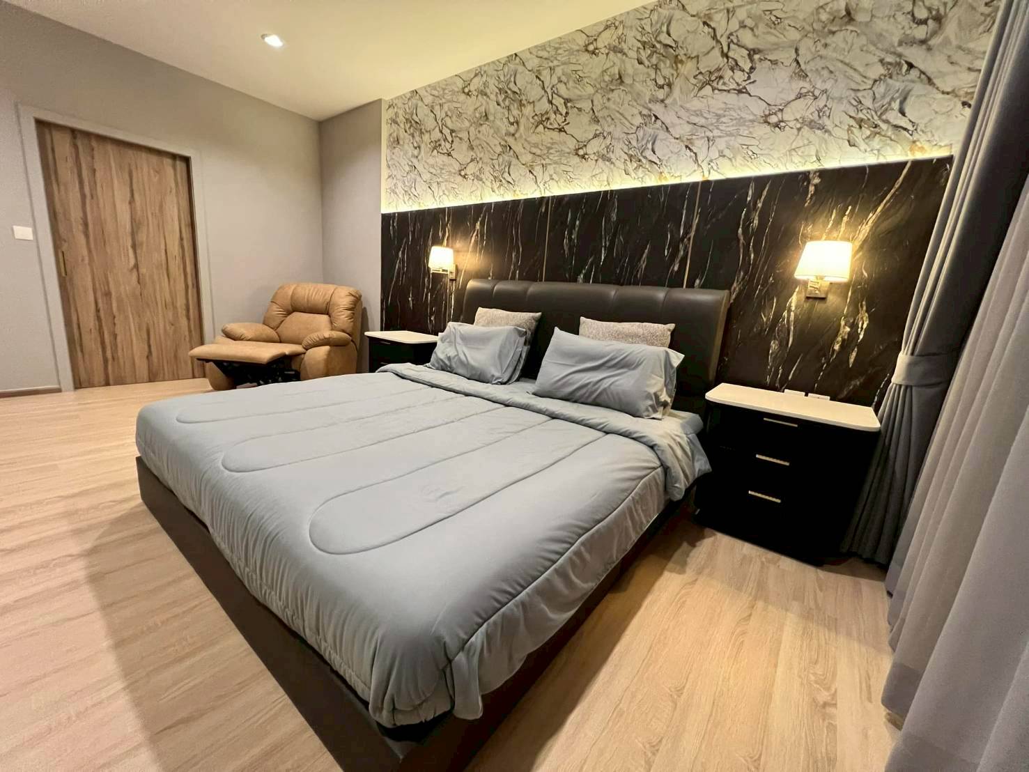 ให้เช่าบ้านเดี่ยว หมู่บ้านเนอวานา แอบโซลูท กรุงเทพกรีฑา บ้านหลังใหญ่แต่งครบ พร้อมเข้าอยู่ 25 ก.ย. 68 (N.1853)