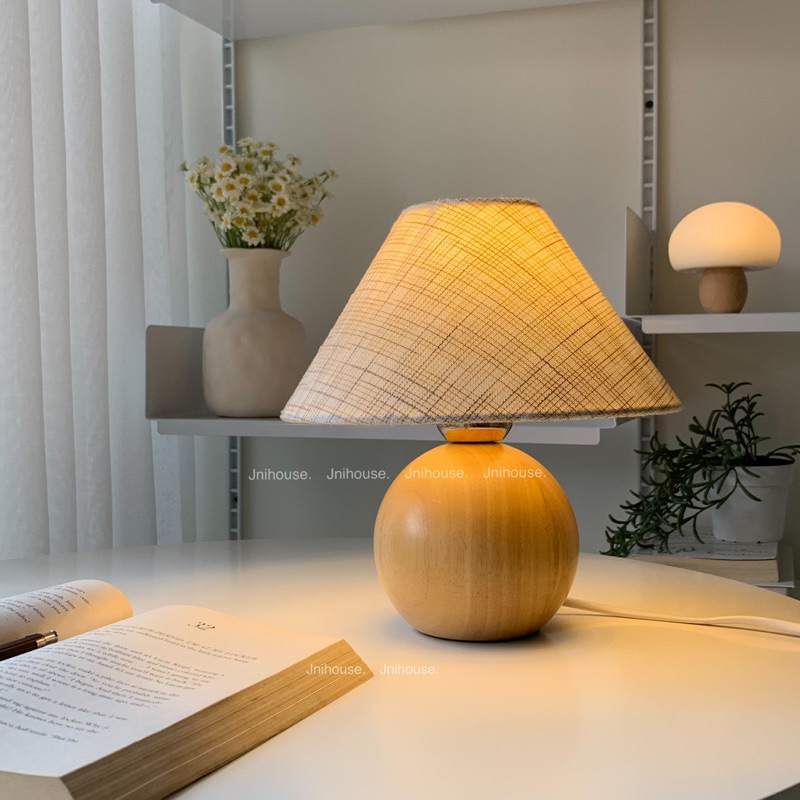 [พร้อมส่ง] Jnihouse : Wooden Table Lamp โคมไฟฐานไฟ