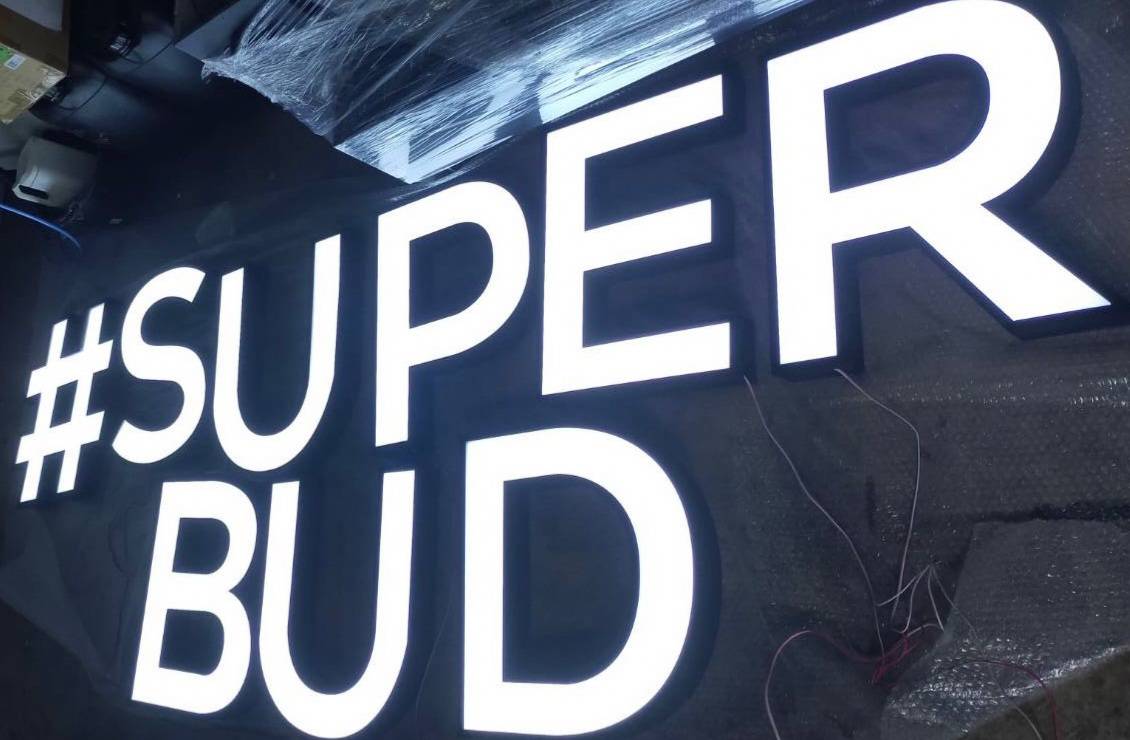 #ป้ายอักษรไฟออกหน้า