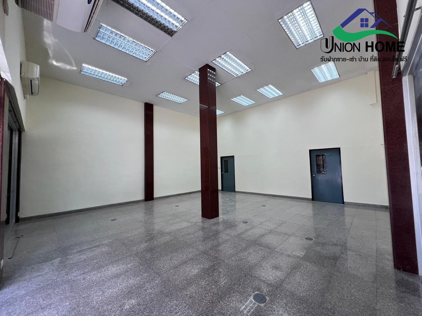 ขายอาคารพาณิชย์ 2 คูหา 3.5ชั้น-ดาดฟ้า หมู่บ้านเสรี ซอยอ่อนนุช70/1 (N.1389)