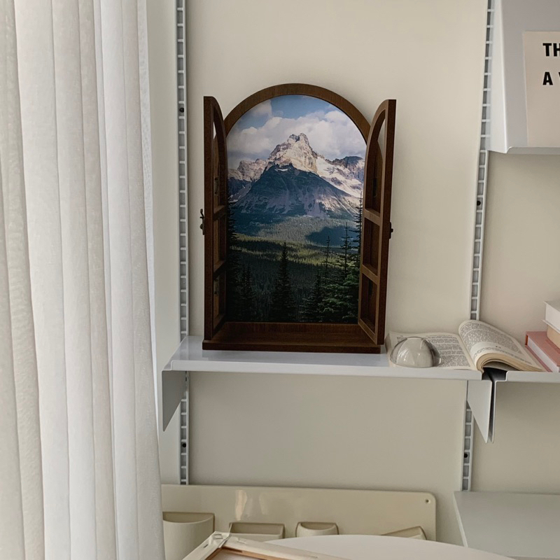 [พร้อมส่ง] Jnihouse : ภาพติดผนัง กรอบหน้าต่าง (เปิดได้)