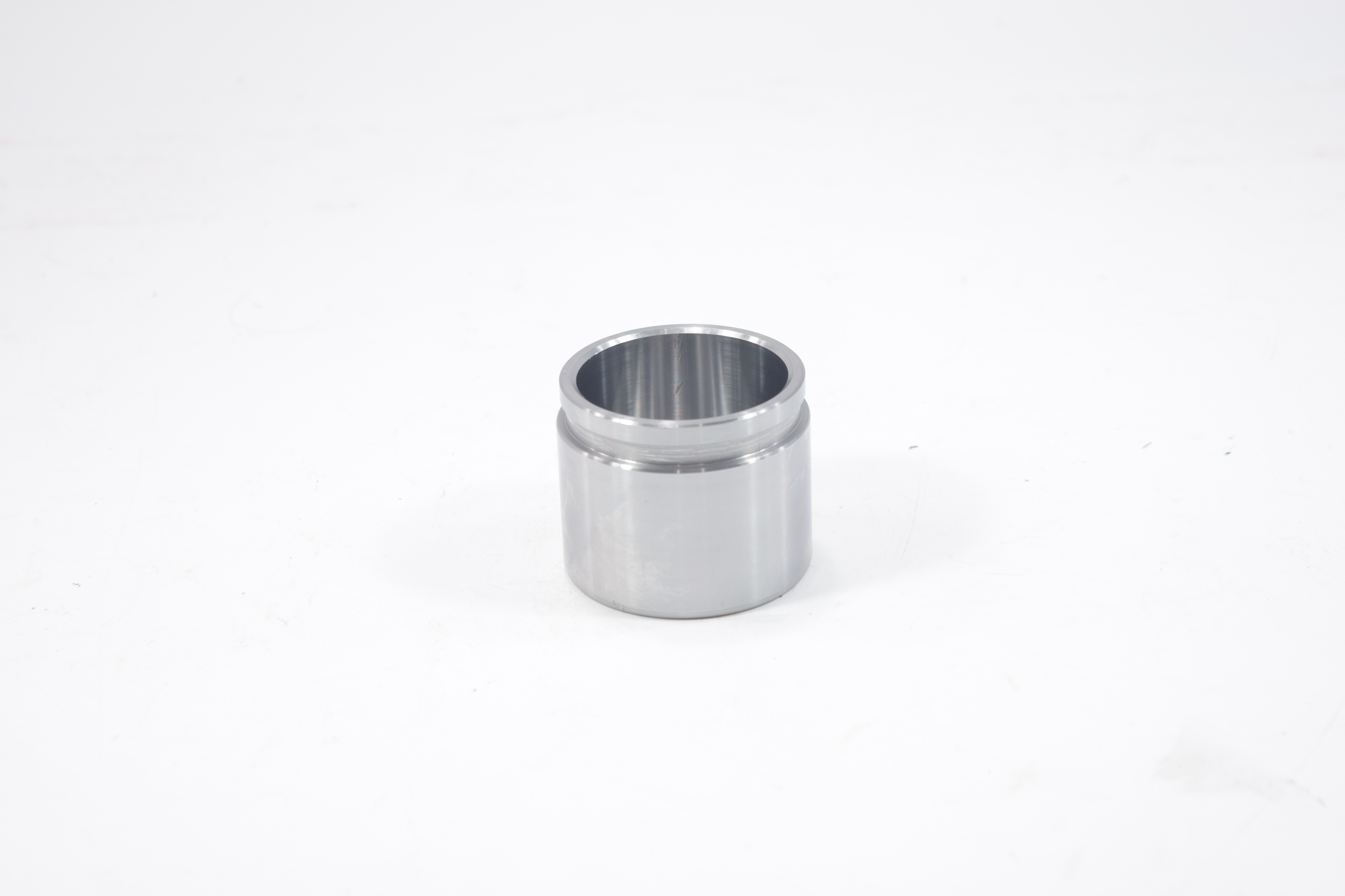 (ประกัน 6 เดือน) ลูกสูบดิสเบรค MITSUBISHI LANCER EX CY3,4 FR ตัวหน้า มิตซุบิชิ / 3PD-7071 / 4605A221 / ขนาด วงนอก 57.00 / สูง 47.50 (จำนวน 1 ชิ้น) (CALIPER PISTON)